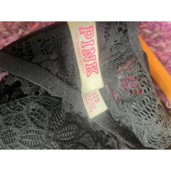 VICTORIA'S SECRET Date Racerback Lace Bra - Picture 2 of 6